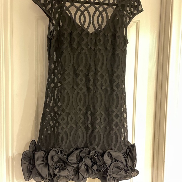 SALE ✨ Any 2 Items, 20% Off ✨ Jessica Simpson // Ruffles Cocktail Dress - Picture 2 of 5